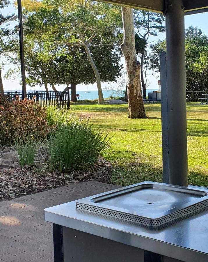 Villa Venezia Apt 3 - Spacious Hervey Bay Beachfront Apartment Exterior foto